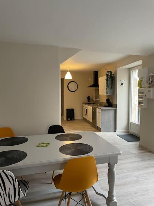Maison Du Bourg Pasteur Le Moulinaud ภายนอก รูปภาพ